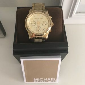 Michael Kors Gold Watch 💛